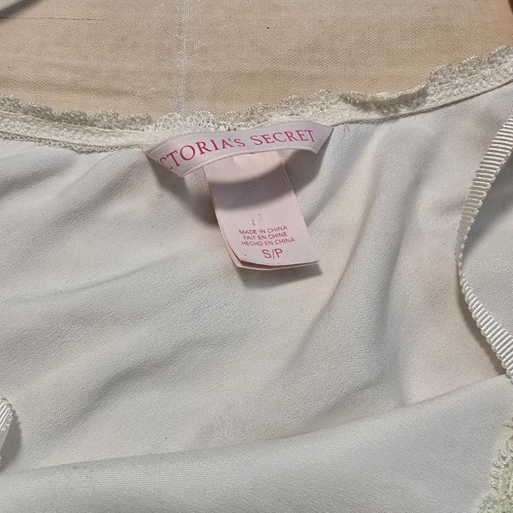 Victoria's Secret Ivory Chemise - Picture 7 of 8